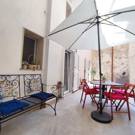 Apartman Scogghiu D'amuri Szirakúza